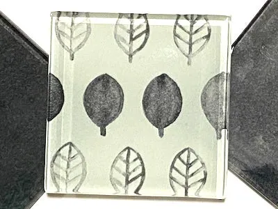 BOHO BLACK & WHITE GLASS TILES 5CM PATTERN NO. 15 (HM)