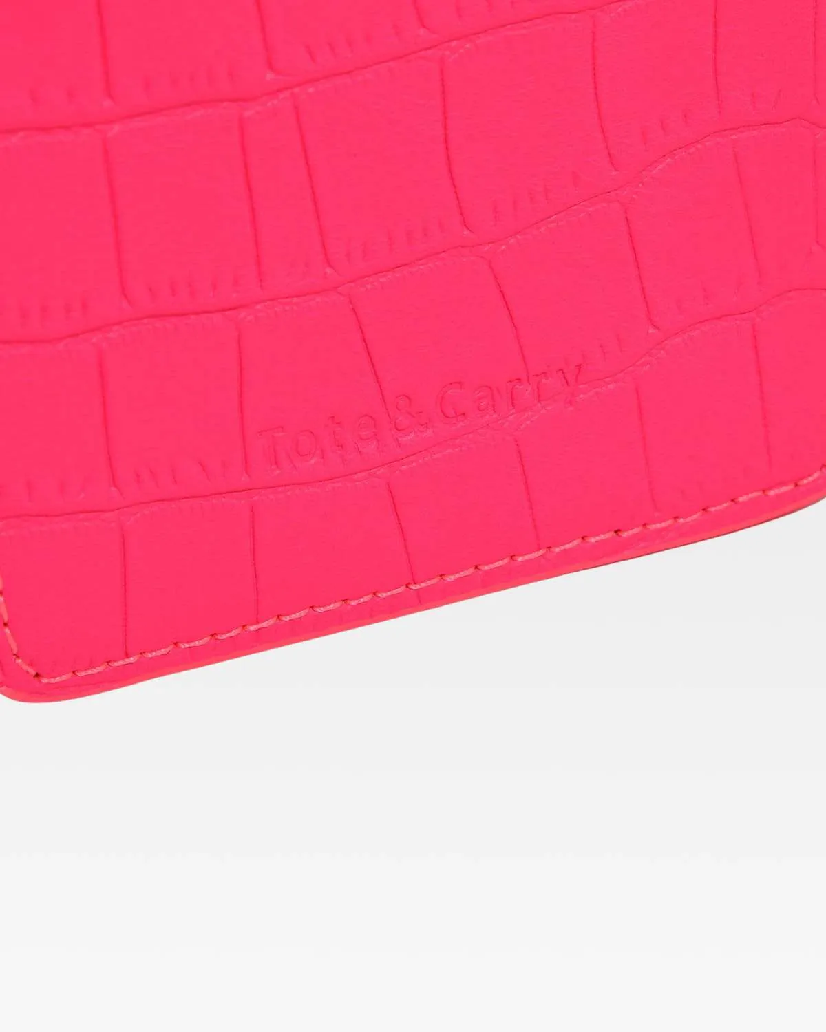 Phone Messenger Bag in Pink